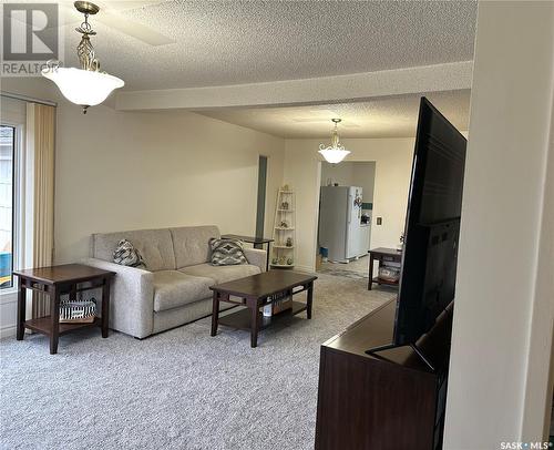 218 3Rd Avenue W, Coleville, SK - Indoor Photo Showing Living Room