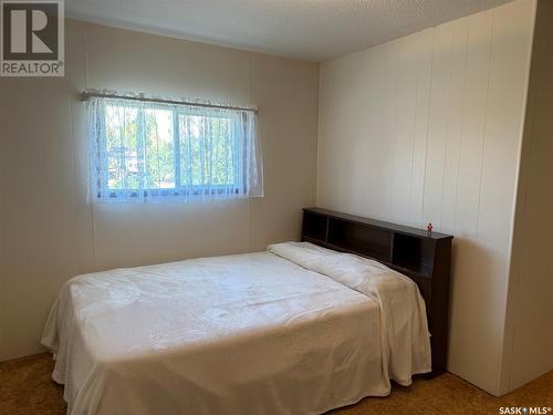 218 3Rd Avenue W, Coleville, SK - Indoor Photo Showing Bedroom