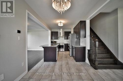 16 Facet Street, Brampton (Brampton West), ON - Indoor Photo Showing Kitchen