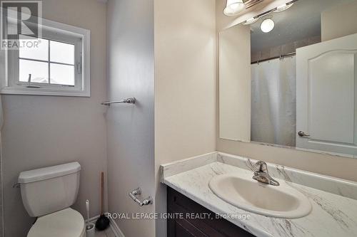 16 Facet Street, Brampton (Brampton West), ON - Indoor Photo Showing Bathroom