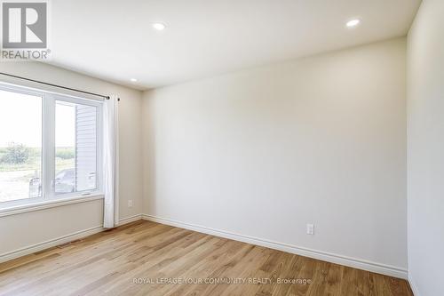 669 Prospect Road, Kawartha Lakes, ON - Indoor Photo Showing Other Room