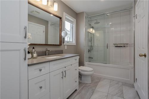 2057 Grovetree Lane, Burlington, ON - Indoor Photo Showing Bathroom