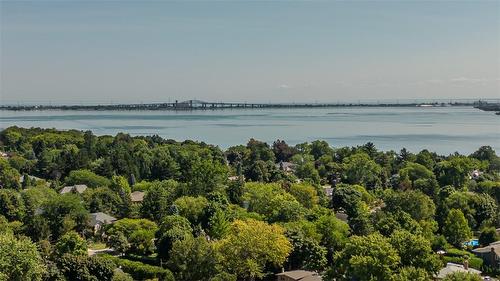 989 North Shore Boulevard W, Burlington, ON - Outdoor With Body Of Water With View