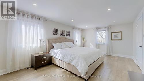 137 Longwater Chase, Markham, ON - Indoor Photo Showing Bedroom