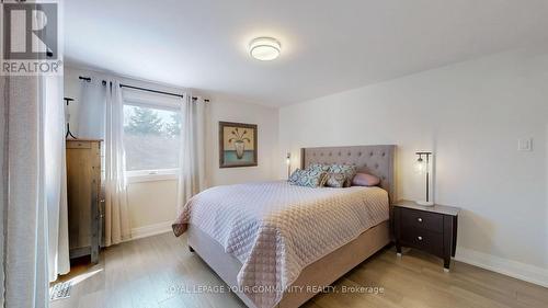 137 Longwater Chase, Markham, ON - Indoor Photo Showing Bedroom