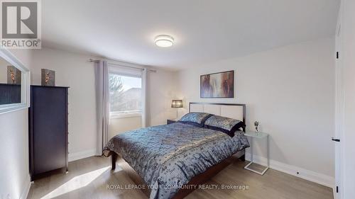 137 Longwater Chase, Markham, ON - Indoor Photo Showing Bedroom