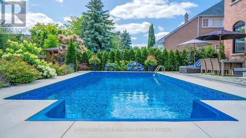 137 Longwater Chase, Markham (Unionville), ON - Outdoor With In Ground Pool With Backyard