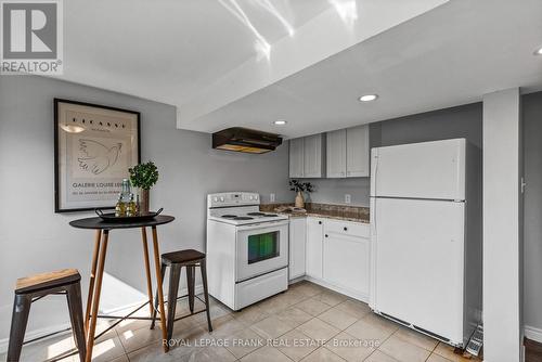 20 Carnegie Street, Scugog (Port Perry), ON - Indoor Photo Showing Kitchen