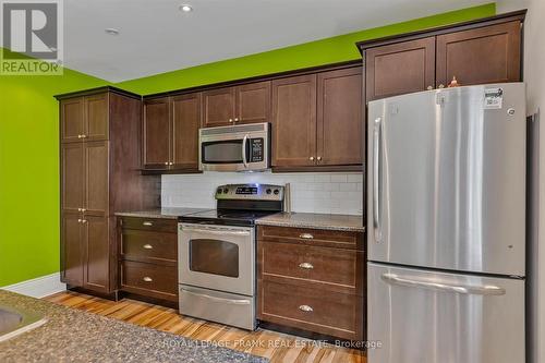 140 Antrim Street, Peterborough (Downtown), ON - Indoor Photo Showing Kitchen