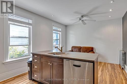 140 Antrim Street, Peterborough (Downtown), ON - Indoor Photo Showing Kitchen