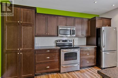 140 Antrim Street, Peterborough (Downtown), ON - Indoor Photo Showing Kitchen