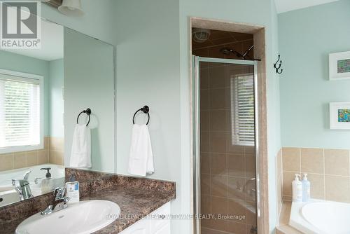 84 Reynolds Crescent, Aurora (Bayview Northeast), ON - Indoor Photo Showing Bathroom