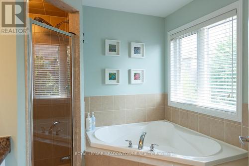 84 Reynolds Crescent, Aurora (Bayview Northeast), ON - Indoor Photo Showing Bathroom