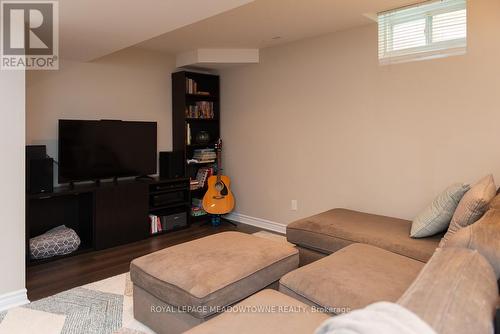 84 Reynolds Crescent, Aurora (Bayview Northeast), ON - Indoor