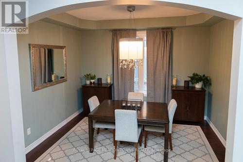 84 Reynolds Crescent, Aurora (Bayview Northeast), ON - Indoor Photo Showing Dining Room