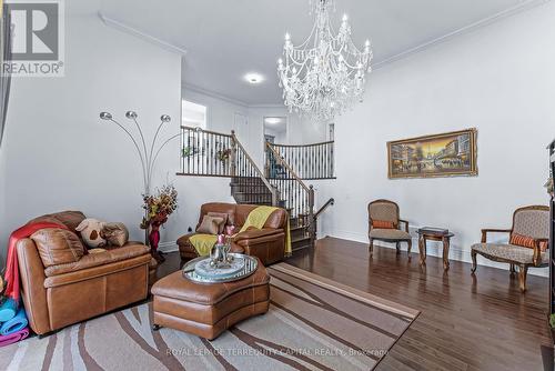 2 Amaranth Court, Richmond Hill, ON - Indoor