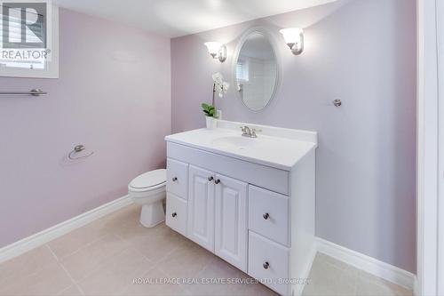 130 Wesley Street, Toronto (Stonegate-Queensway), ON - Indoor Photo Showing Bathroom