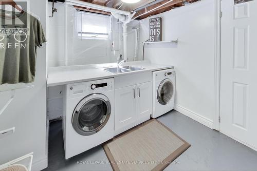 130 Wesley Street, Toronto (Stonegate-Queensway), ON - Indoor Photo Showing Laundry Room