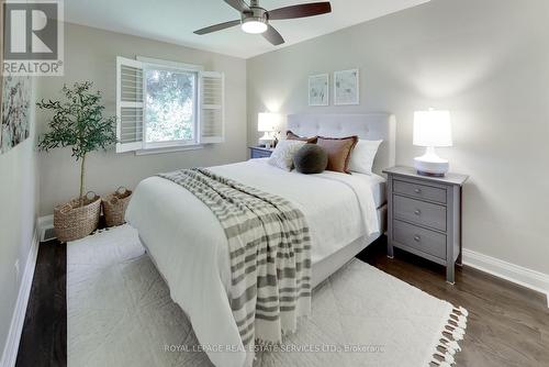 130 Wesley Street, Toronto (Stonegate-Queensway), ON - Indoor Photo Showing Bedroom