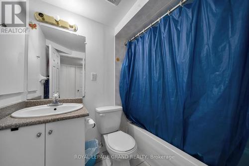 37 Fiddleneck Crescent, Brampton, ON - Indoor Photo Showing Bathroom