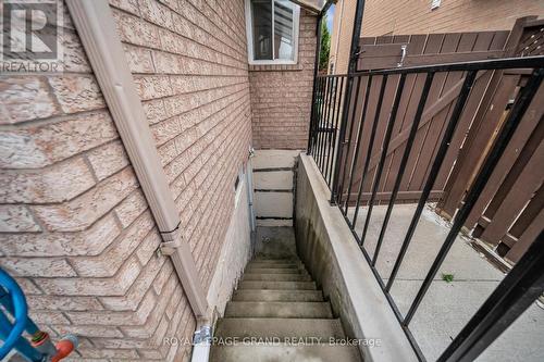 37 Fiddleneck Crescent, Brampton, ON - Indoor Photo Showing Other Room