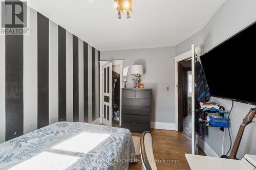 197 Wentworth Street S, Hamilton (Stinson), ON - Indoor Photo Showing Bedroom