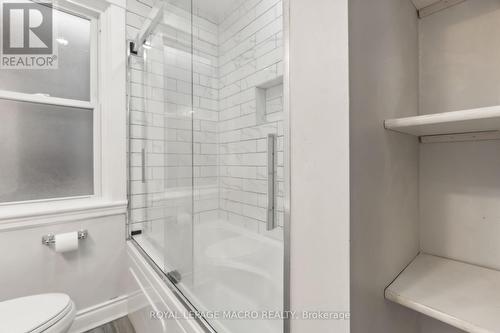 197 Wentworth Street S, Hamilton (Stinson), ON - Indoor Photo Showing Bathroom