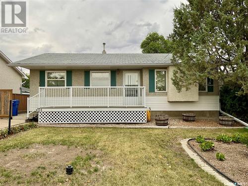 64 Cameron Crescent, Regina, SK - Outdoor With Deck Patio Veranda