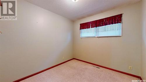 64 Cameron Crescent, Regina, SK - Indoor Photo Showing Other Room