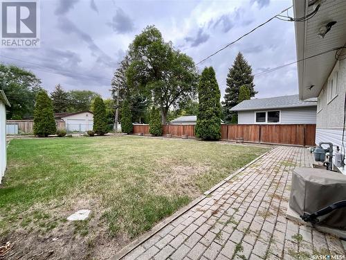 64 Cameron Crescent, Regina, SK - Outdoor