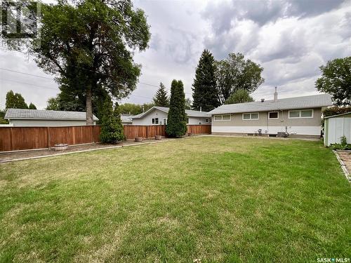 64 Cameron Crescent, Regina, SK - Outdoor