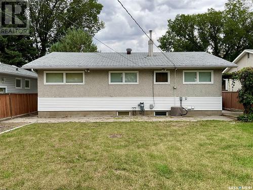 64 Cameron Crescent, Regina, SK - Outdoor