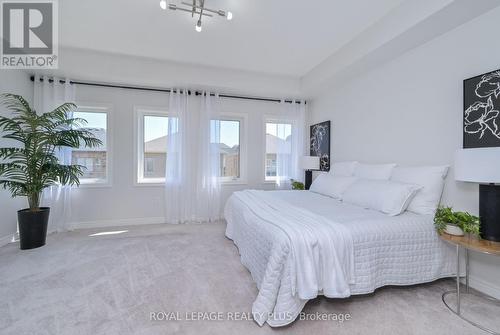 3898 Koenig Road, Burlington (Alton), ON - Indoor Photo Showing Bedroom