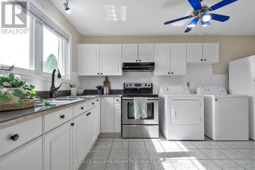 1710 Blackbird Drive, Mississauga (Applewood), ON - Indoor Photo Showing Laundry Room