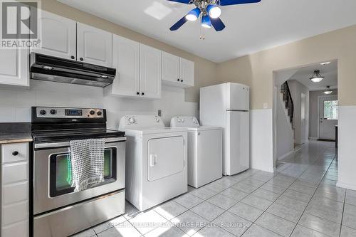 1710 Blackbird Drive, Mississauga (Applewood), ON - Indoor Photo Showing Laundry Room