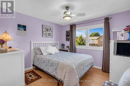 30 Ridler Court, Brampton, ON - Indoor Photo Showing Bedroom