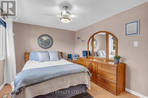 30 Ridler Court, Brampton, ON - Indoor Photo Showing Bedroom