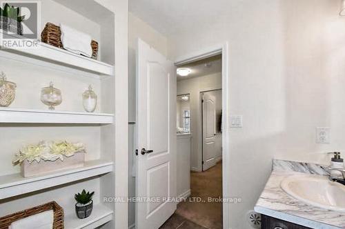 15 Goldeye Street, Whitby, ON - Indoor Photo Showing Bathroom