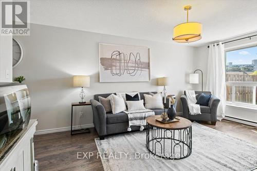 108 - 120 Nonquon Road, Oshawa (Centennial), ON - Indoor Photo Showing Living Room