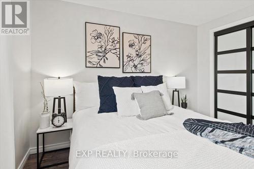 108 - 120 Nonquon Road, Oshawa (Centennial), ON - Indoor Photo Showing Bedroom