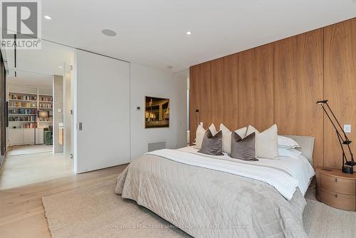 11 Thornwood Road, Toronto (Rosedale-Moore Park), ON - Indoor Photo Showing Bedroom