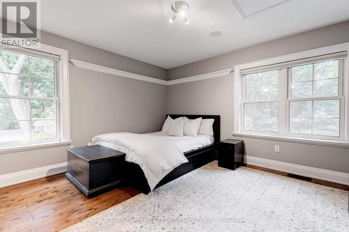 938 Meadow Wood Road, Mississauga, ON - Indoor Photo Showing Bedroom