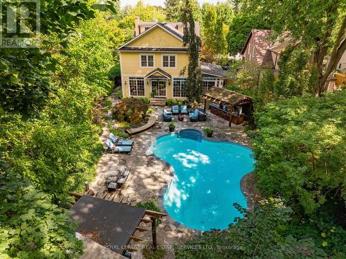 938 Meadow Wood Road, Mississauga, ON - Outdoor With In Ground Pool