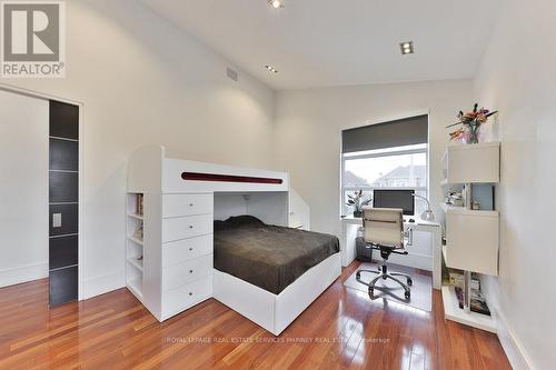 622 Kozel Court, Mississauga (Rathwood), ON - Indoor Photo Showing Bedroom