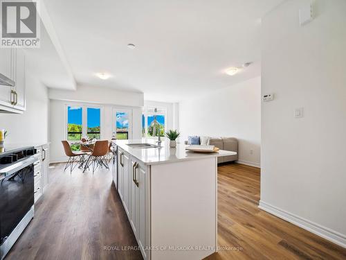 146 Elgin Street, Orillia, ON - Indoor Photo Showing Kitchen With Upgraded Kitchen