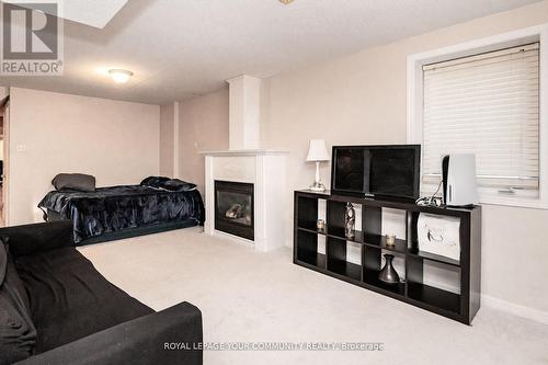 116 Winchester Terrace, Barrie (Innis-Shore), ON - Indoor With Fireplace