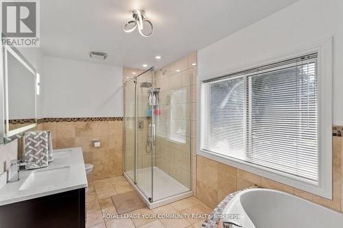 241 Shaughnessy Boulevard, Toronto, ON - Indoor Photo Showing Bathroom