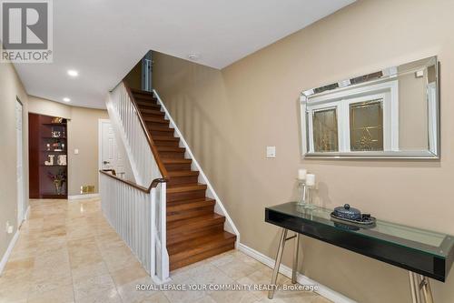 241 Shaughnessy Boulevard, Toronto, ON - Indoor Photo Showing Other Room