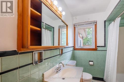 310 Arrowhead Place, Kingston, ON - Indoor Photo Showing Bathroom