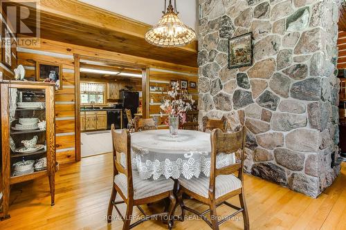 335 Murray Road, Penetanguishene, ON - Indoor Photo Showing Dining Room